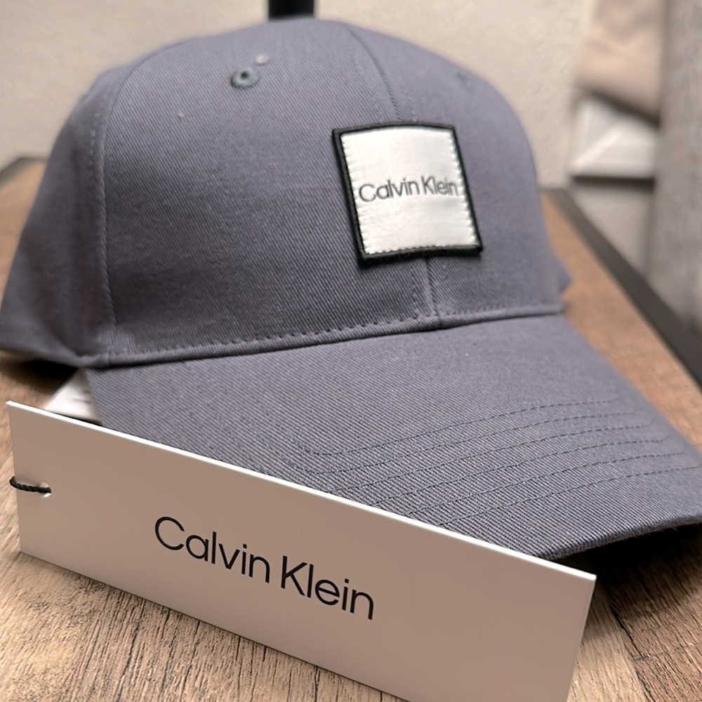 Very smooth slick Calvin hat good for summer☀️!!!!!